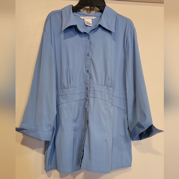 Como stretch blue 3/4 sleeve, cuffed button up blouse Size XL - Picture 1 of 5